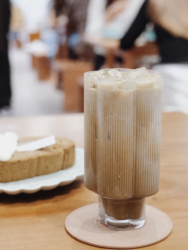 【深水埗】全新淨白cafe✨  大玩fushion 特色菜 抹茶焙茶堅出色☕️