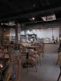 屯門友聚腳Cafe，CP值高的🦀蟹膏意粉 