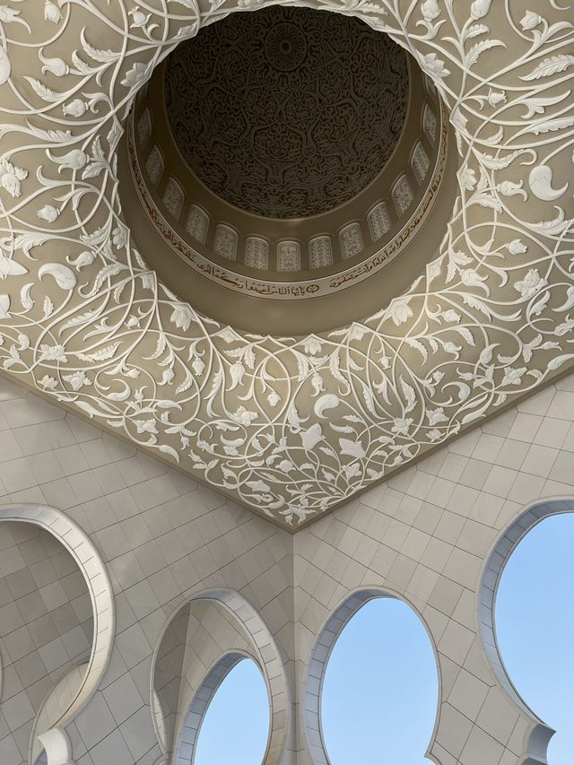 Lost in the beauty of Sheikh Zayed Mosque