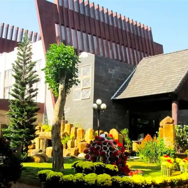 Làng Cà phê Trung Nguyên