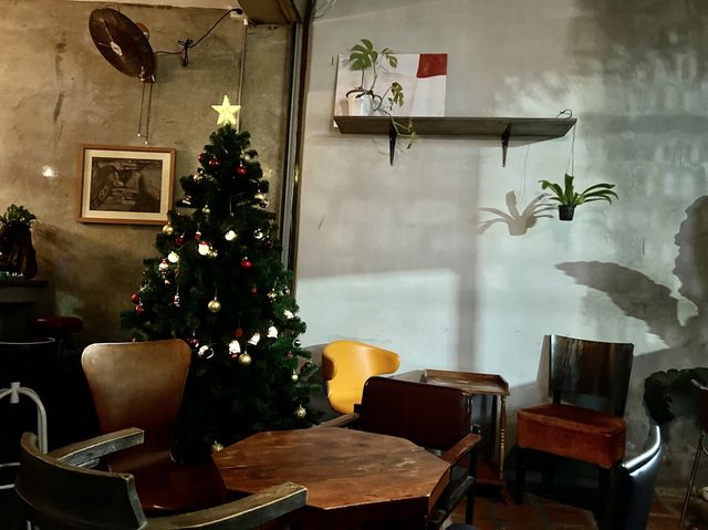 ร้านนั่งชิว ของชาติ สุชาติ the voice