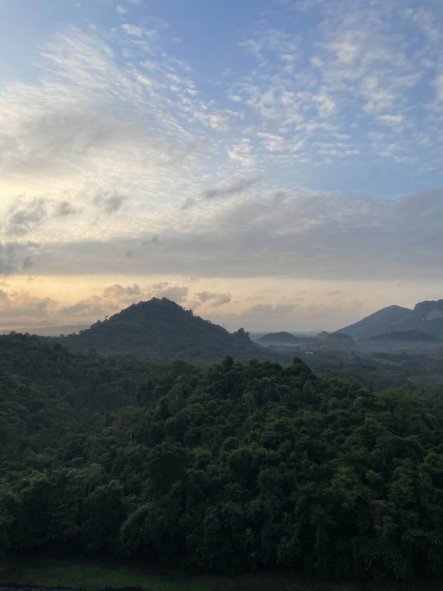 เที่ยวเขื่อนเชี่ยวหลานในข่วงปลายฝนต้นหนาวกัน