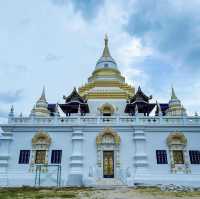 วัดพระนางจามเทวี