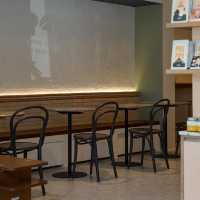 คาเฟ่วินเทจย่านเมืองกรุง☕️