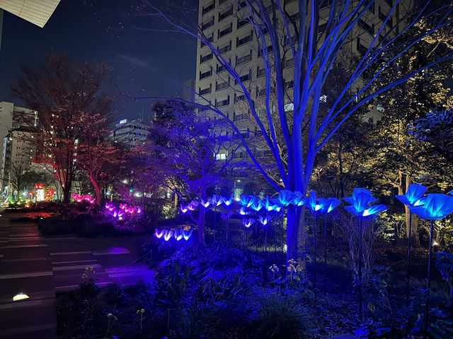 東京・虎ノ門。光のアート作品を楽しむ『TORANOMON LIGHT ART』