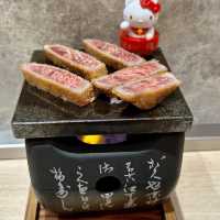 遠百信義10樓（炸牛元村）美食非吃不可