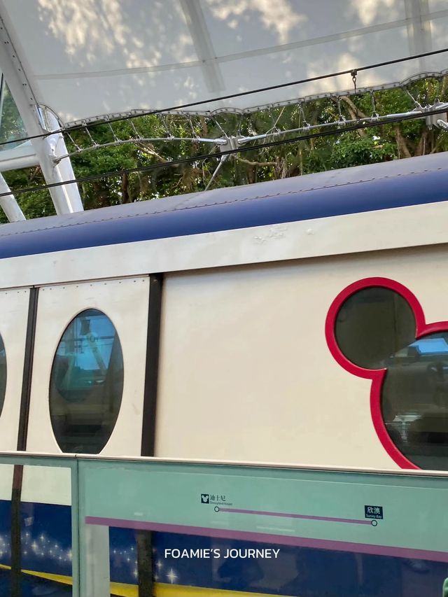 📍เคล็ดลับถ่ายรูป บนรถไฟที่ Hongkong Disneyland 🩷