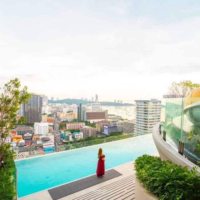#ที่พักพัทยา มาพร้อมกับสวนน้ำลอยฟ้า