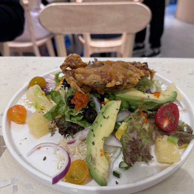 應該係香港最大既貓狗cafe🤩