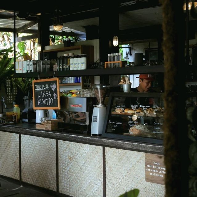 LITTLE RIPPER Cafe