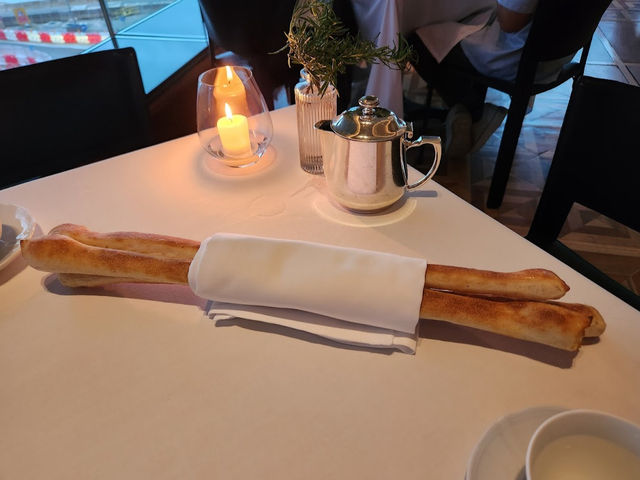 「Grissini餐廳」：香港君悅酒店，地道意大利風味