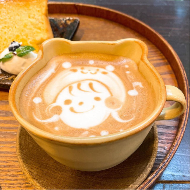 【福岡カフェ】飲み物を入れるカップを自分で選べるよ