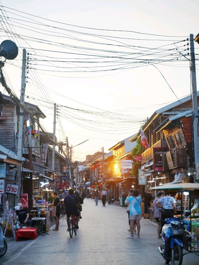ถนนคนเดิน "เชียงคาน" เดินชิลๆ ริมแม่น้ำโขง
