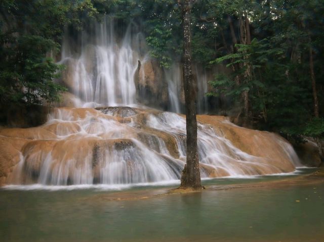 เที่ยวน้ำตกไทรโยคน้อย