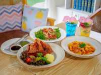 คาเฟ่ทุ่งหญ้าหลากสี ฟีลเทพนิยาย 
