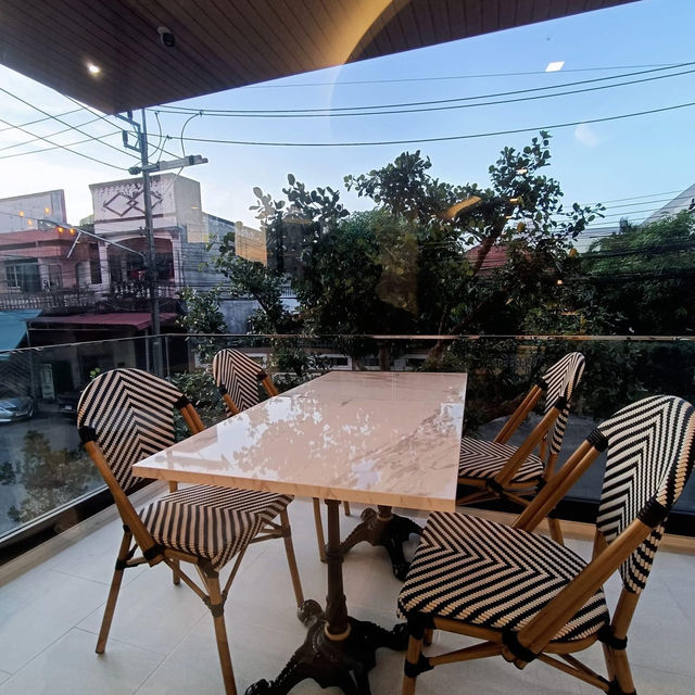 Blue Finch Cafe Hatyai