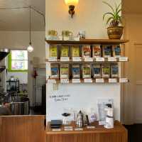コーヒー豆の焙煎所兼カフェBeans Store