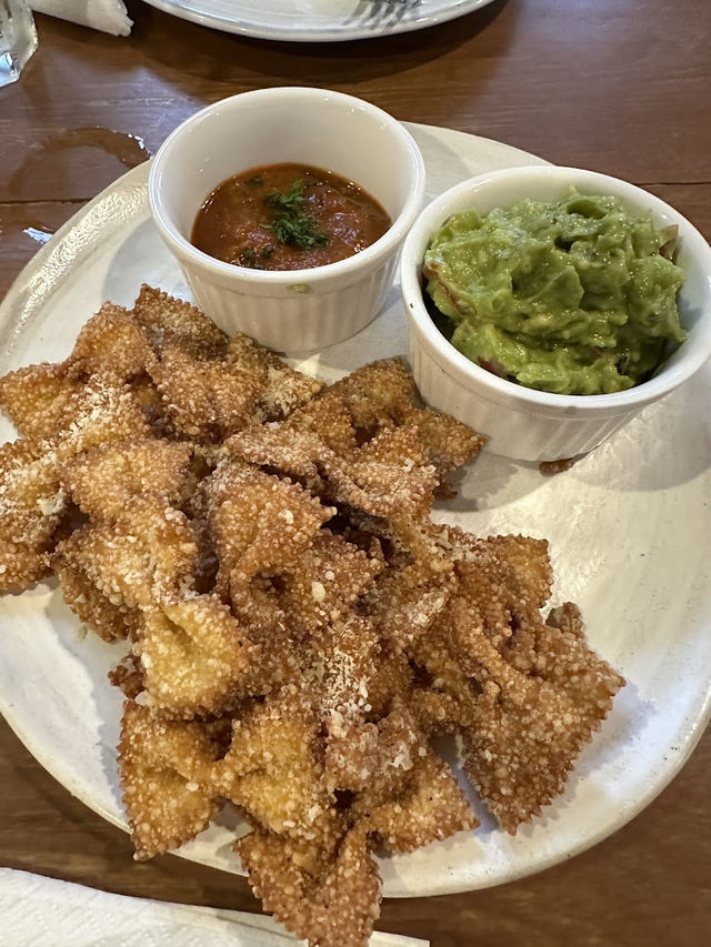 📌🍕🍹Knock Knock Cafe & Bar