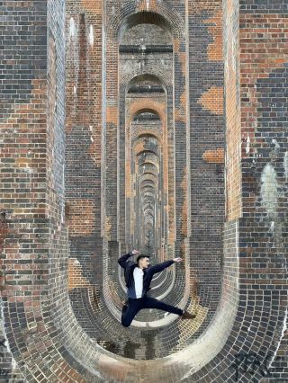 An “infinity” viaduct down South of London
