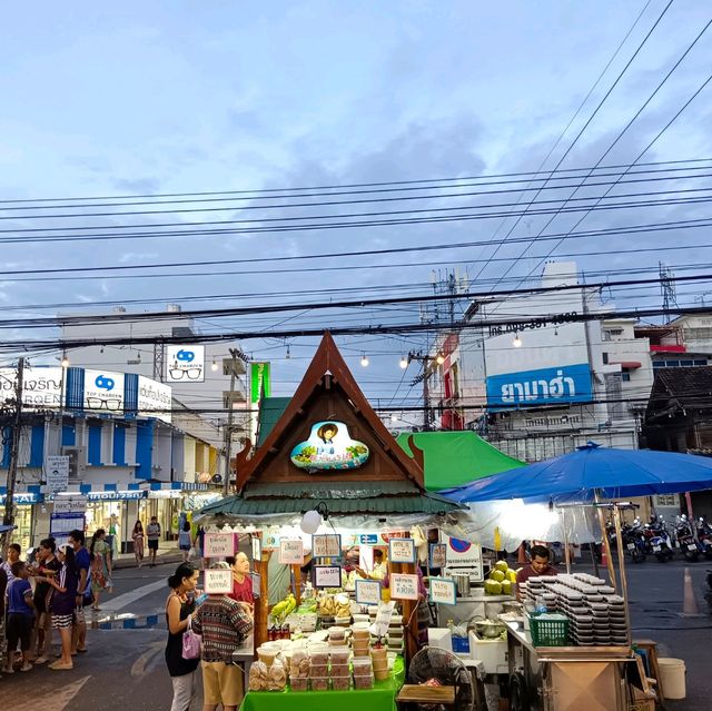 Night Market ตลาดกลางคืนหัวหิน