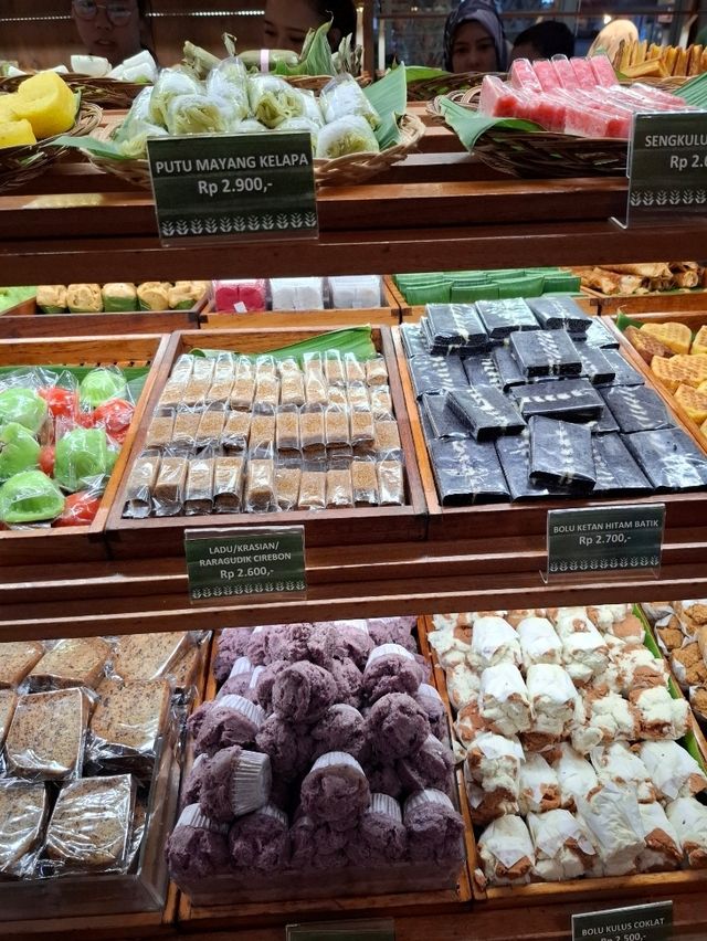 Enjoy the Local Snacks