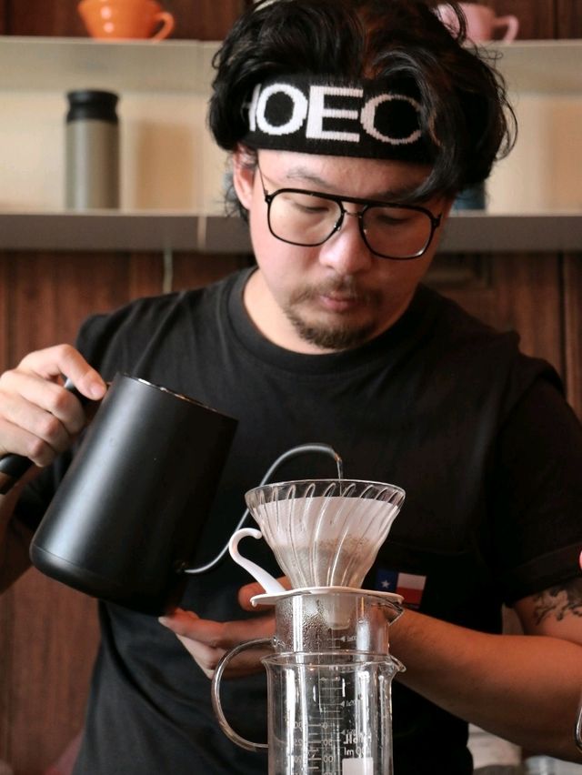 แวะมาทานกาแฟคุณแม่ที่ Mother Roaster 