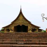 วัดสิรินธรวรารามภูพร้าว วัดสวยอุบลราชธานี