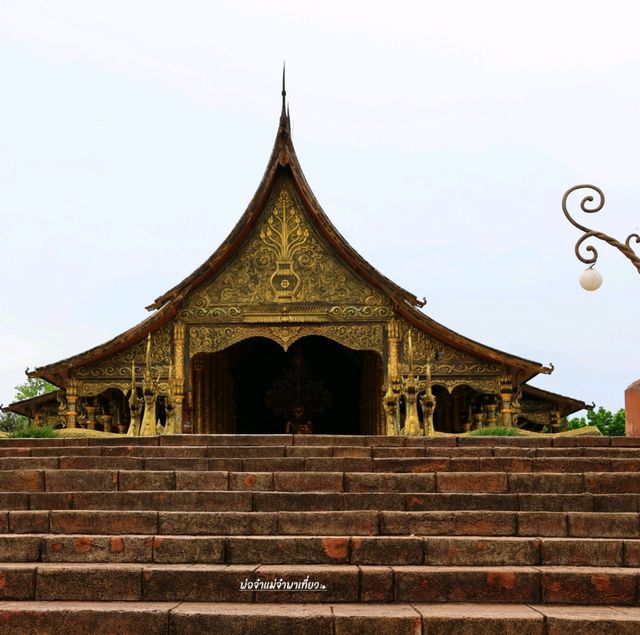 วัดสิรินธรวรารามภูพร้าว วัดสวยอุบลราชธานี