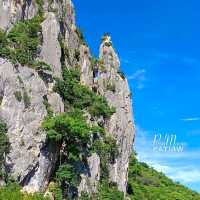 ล่องเรือ "คลองเขาแดง" ชมหินรูปร่างแปลกตา