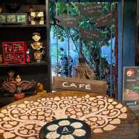 Hanoi Village Lacquerware Handicrafts with Local Folks