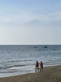 • หาดนางทอง • ชมหาดทรายดำเมืองพังงา
