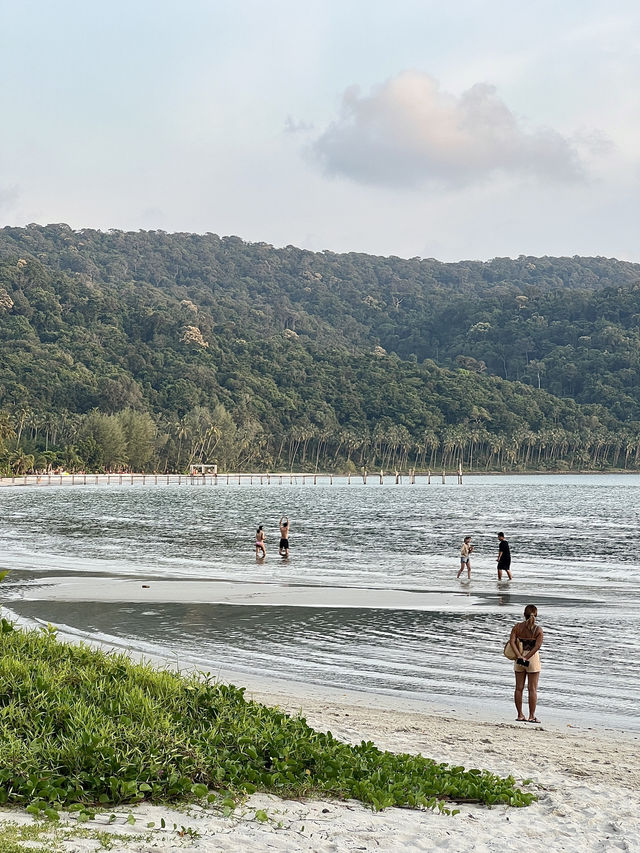 Escape Life Koh Kood | ที่พักเกาะกูดฝั่งริมน้ำ 🌿