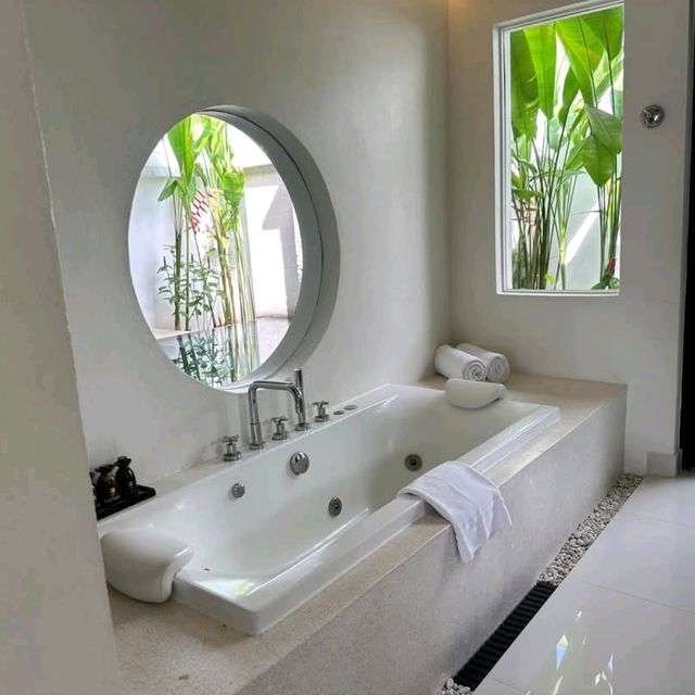 รีวิว The Racha Phuket 