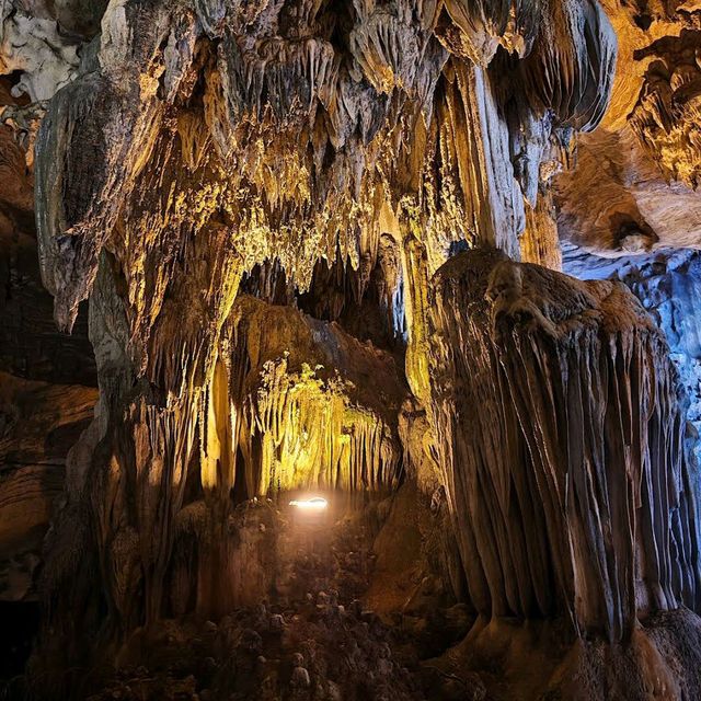 Kek Lok Tong Cave Temple and Zen Gardens