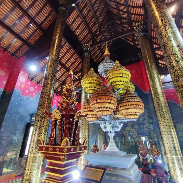 นั่งรถรางชมพืชสวนโลก หอคำหลวง สุดงดงาม