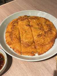 韓式晚餐：甜辣炸雞、泡菜煎餅、薯仔排骨湯