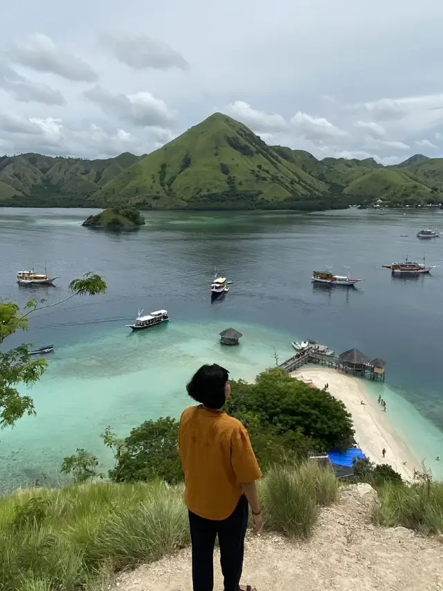 科洛爾島：小島，大魅力
