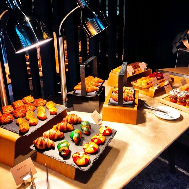 Free Flow Bubbly For Breakafsat at No. 11