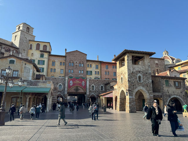 An enchanting voyage through magic and mystery – Tokyo DisneySea is where dreams set sail!