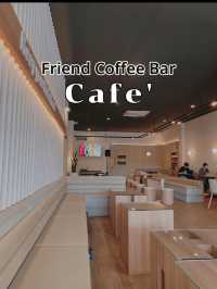 💚คาเฟ่ย่านประตูท่าแพ Friend Coffee & Bar