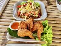 คาเฟ่กลางทุ่งนาวิวสุดปัง คาเฟ่สุดชิล อาหารอร่อย