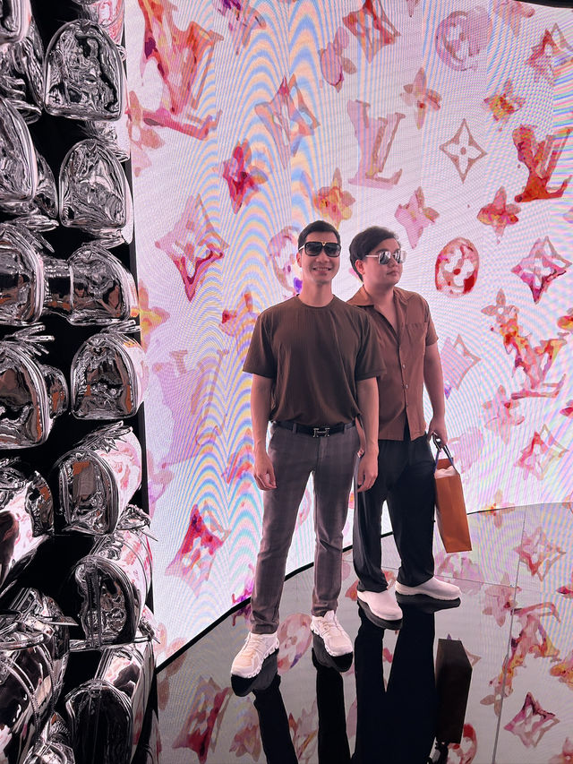 Louis Vuitton Visionary Journeys 