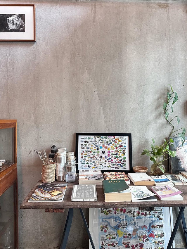  lali lali local cafe ☕️ คาเฟ่นครนายก ย่านองครักษ์