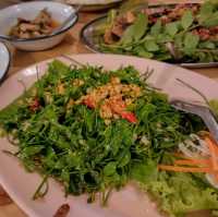 หลงทุ่ง พุงกางคาเฟ่ (ครับดาบเล็ก) ครบุรี โคราช