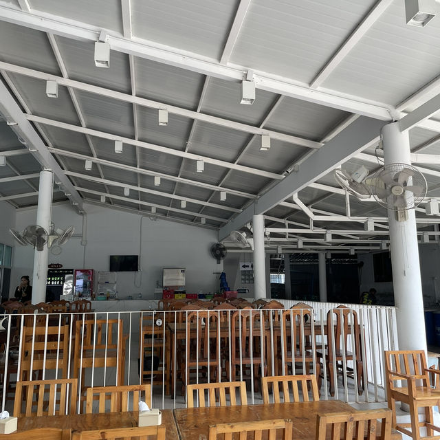 ครัวเจ๊ตุ้ม พัทยา – ซีฟู้ดสดแน่น รสชาติเด็ดสะท้าน