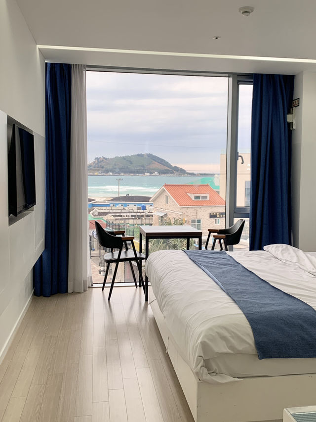 비양도를 한눈에! 7만원대 통창 오션뷰 숙소🏝️ 뚜벅이 추천