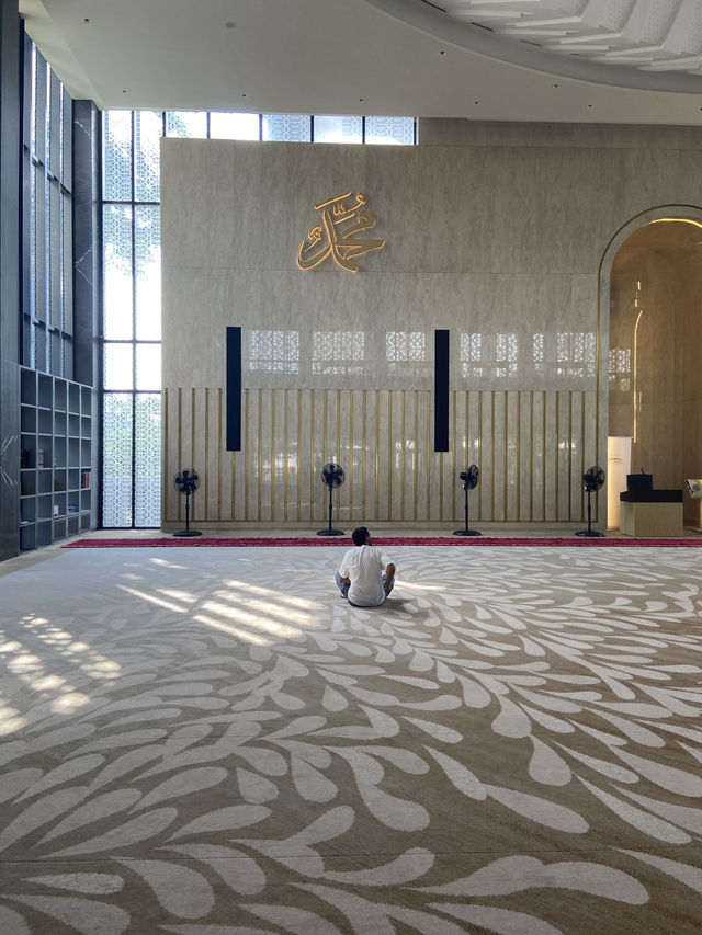 Masjid Al-Sultan Abdullah: A Modern Architectural Gem in Merdeka 118 ...