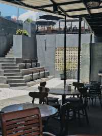 LOYALATTE COFFEE & EATERY