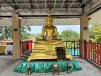 หลวงปู่ทวดองค์ใหญ่ 
