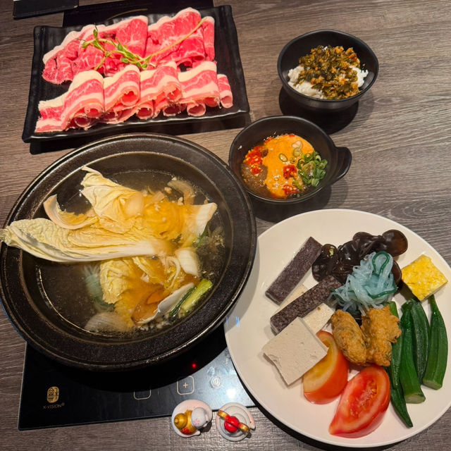 三多路上（湯師傅）鍋物.食材新鮮.麻辣瓜子醬非吃不可